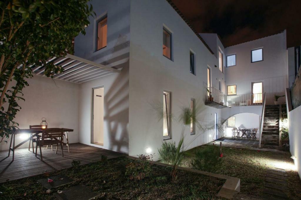Place Of Moments Urban-Suites Πόντα Ντελγκάντα Εξωτερικό φωτογραφία
