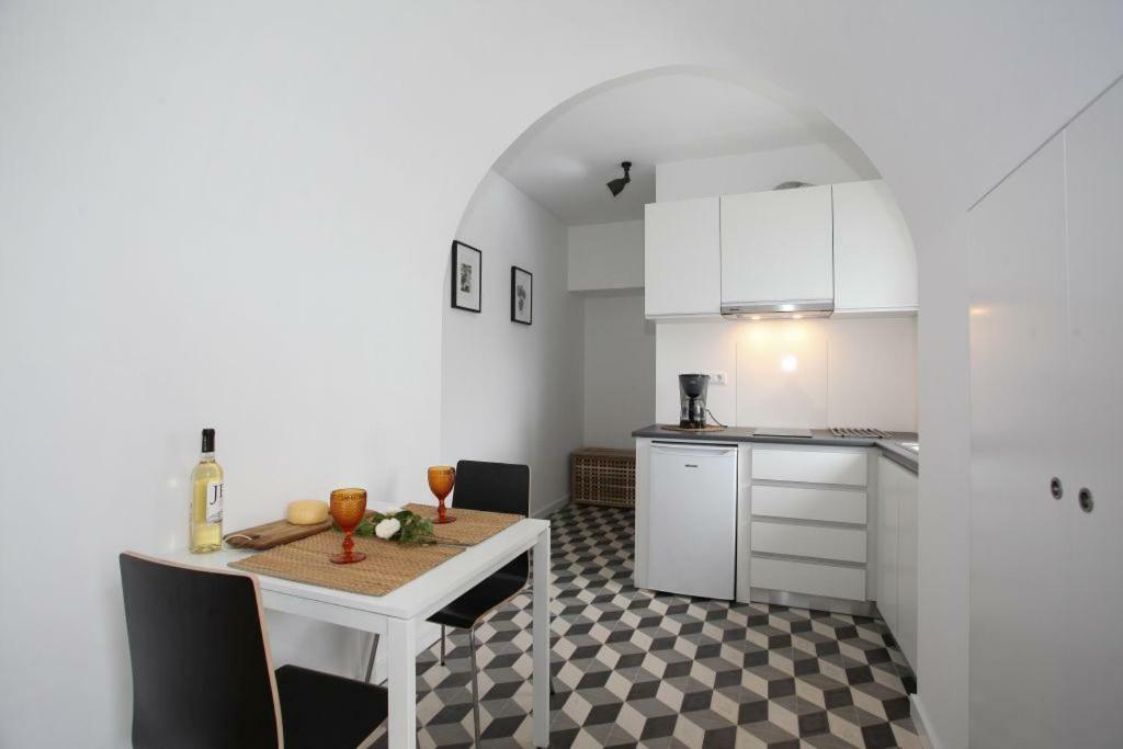 Place Of Moments Urban-Suites Πόντα Ντελγκάντα Εξωτερικό φωτογραφία