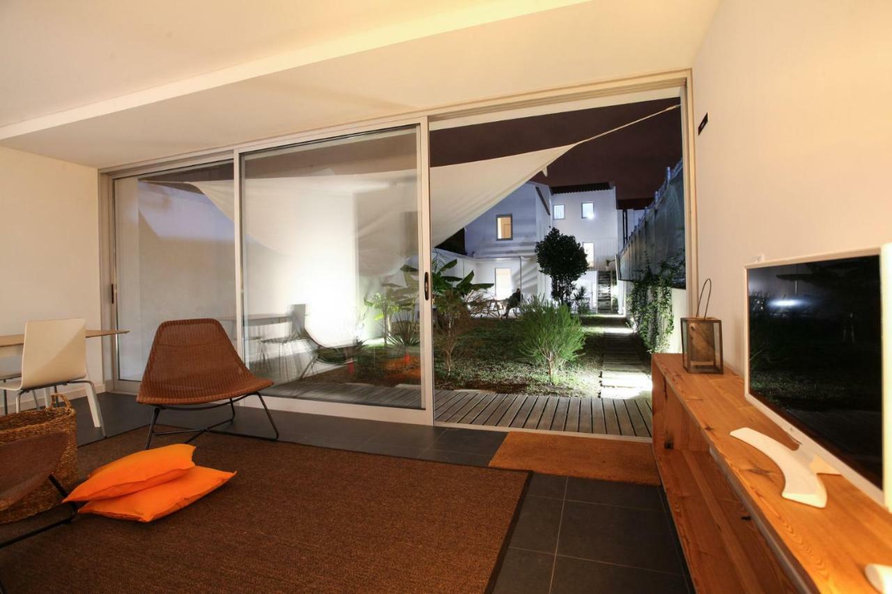 Place Of Moments Urban-Suites Πόντα Ντελγκάντα Εξωτερικό φωτογραφία